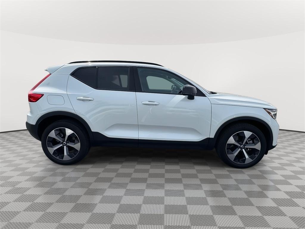 Thumbnail image of 2023 Volvo XC40 at Empire Volvo Cars of Smithtown