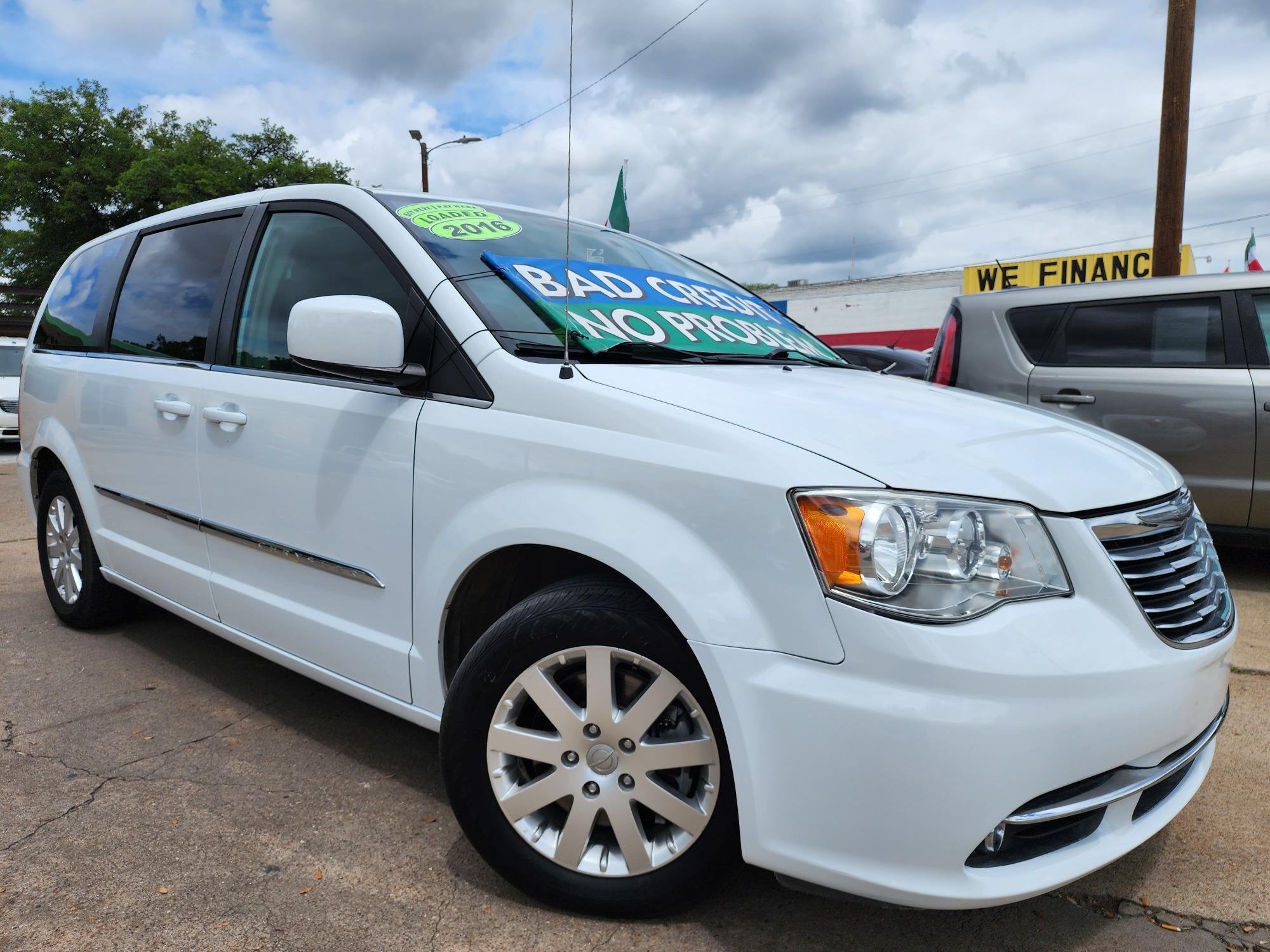 Thumbnail image of 2016 Chrysler Town and Country at DallasAutos4less of Garland, TX