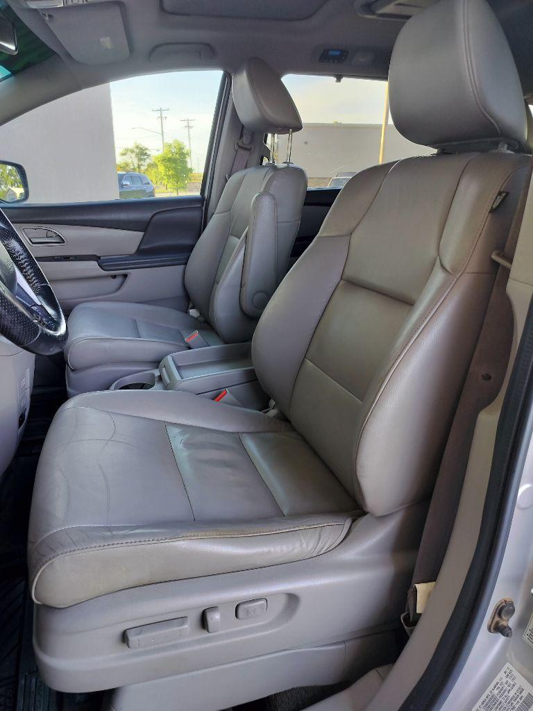 Thumbnail image of 2012 Honda Odyssey at GRACE AUTO LLC
