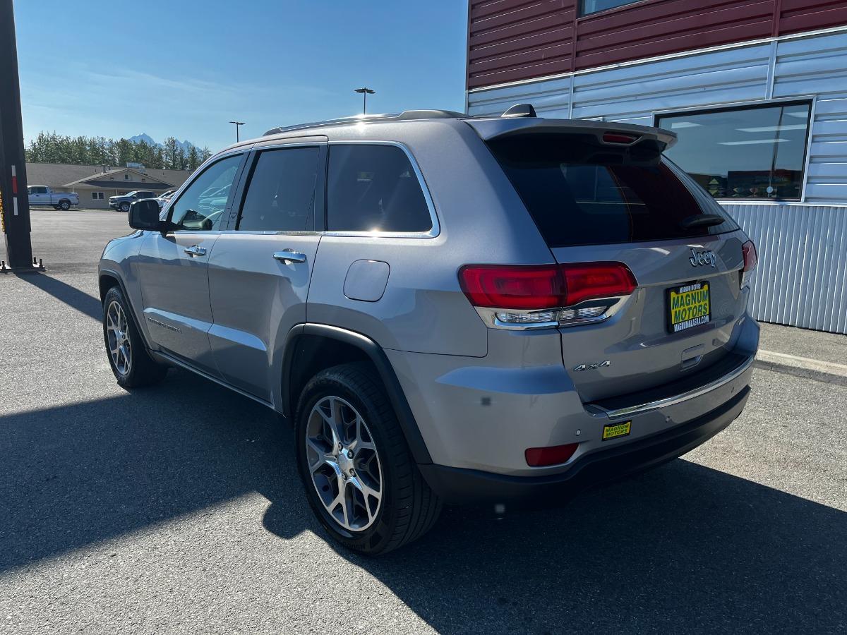 Thumbnail image of 2019 Jeep Grand Cherokee at Magnum Motors