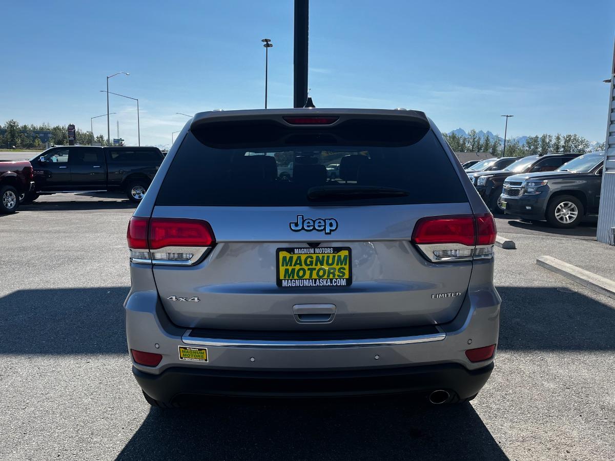 Thumbnail image of 2019 Jeep Grand Cherokee at Magnum Motors