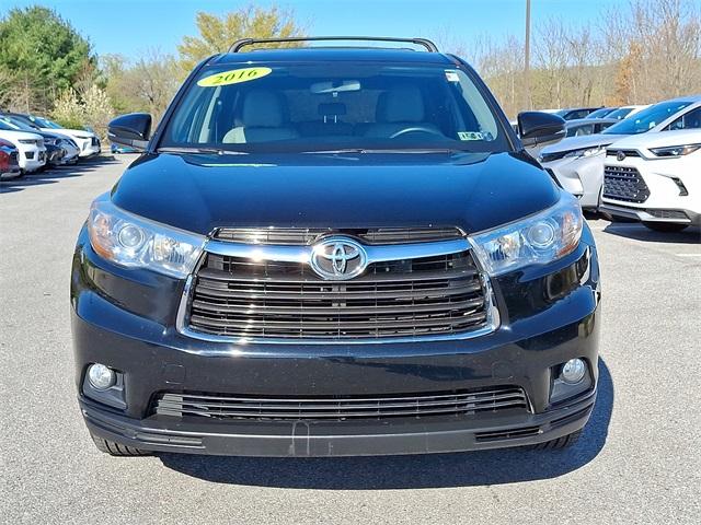 Thumbnail image of 2016 Toyota Highlander at Del Toyota