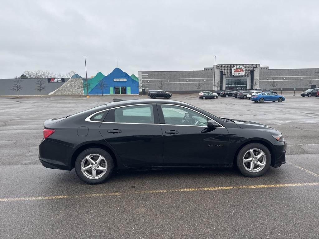 Thumbnail image of 2016 Chevrolet Malibu at Joe Lunghamer Chevrolet