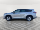 Thumbnail image of 2022 Toyota Highlander at Empire Volvo Cars of Smithtown