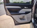 Thumbnail image of 2016 Toyota Highlander at Grand Blanc Mitsubishi