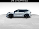 Thumbnail image of 2022 Toyota Highlander at Northtown Lexus