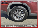 Thumbnail image of 2019 Toyota Highlander at Westbury Toyota Scion