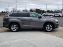 Thumbnail image of 2015 Toyota Highlander at Grand Blanc Mitsubishi