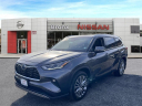 Thumbnail image of 2022 Toyota Highlander Hybrid at Bronx Nissan