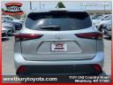 Thumbnail image of 2024 Toyota Highlander at Westbury Toyota Scion