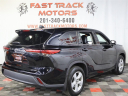 Thumbnail image of 2021 Toyota Highlander at Fast Track Motors