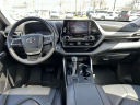 Thumbnail image of 2022 Toyota Highlander at Smithtown Volkswagen