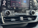Thumbnail image of 2022 Toyota Highlander at Smithtown Volkswagen