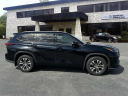 Thumbnail image of 2022 Toyota Highlander at Smithtown Volkswagen