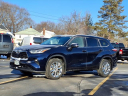 Thumbnail image of 2022 Toyota Highlander at Auto-Use of Andover, MA