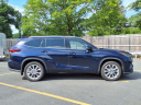 Thumbnail image of 2022 Toyota Highlander at Auto-Use of Andover, MA