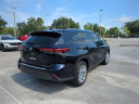 Thumbnail image of 2020 Toyota Highlander at AirportChryslerDodgeJeepUSED of Orlando, FL