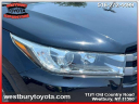 Thumbnail image of 2017 Toyota Highlander at Westbury Toyota Scion