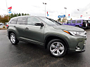 Thumbnail image of 2017 Toyota Highlander at Gary Mathews Motors