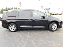 Thumbnail image of 2017 Chrysler Pacifica at Gary Mathews Motors