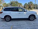 Thumbnail image of 2016 Nissan Pathfinder at Sign & Drive Motors