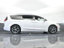 Thumbnail image of 2017 Chrysler Pacifica at Miami Lakes Automall