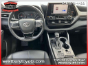 Thumbnail image of 2020 Toyota Highlander at Westbury Toyota Scion