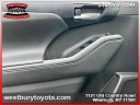 Thumbnail image of 2020 Toyota Highlander at Westbury Toyota Scion