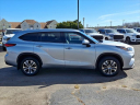 Thumbnail image of 2022 Toyota Highlander at Volkswagen of West Islip