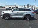Thumbnail image of 2017 Toyota Highlander at Serra Buick Gmc Champaign