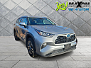 2020 Toyota Highlander Hybrid XLE at Maxon Hyundai Inc.