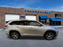 Thumbnail image of 2017 Toyota Highlander at Hayes Ford Used