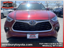 Thumbnail image of 2023 Toyota Highlander Hybrid at Westbury Toyota Scion