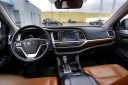 Thumbnail image of 2018 Toyota Highlander Hybrid at Autotown of Champaign, IL