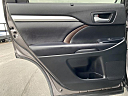 Thumbnail image of 2016 Toyota Highlander at Whitlock Motors