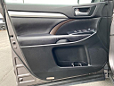 Thumbnail image of 2016 Toyota Highlander at Whitlock Motors