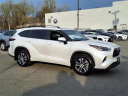 2024 Toyota Highlander XLE at Tri-County Lexus