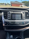 Thumbnail image of 2015 Toyota Highlander at MPH Auto Group