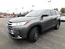 Thumbnail image of 2019 Toyota Highlander at Gary Mathews Motors