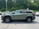 Thumbnail image of 2019 Toyota Highlander at CARMIX INC.