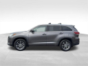 Thumbnail image of 2017 Toyota Highlander at Roberts Auto Sales