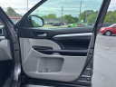 Thumbnail image of 2017 Toyota Highlander at Roberts Auto Sales