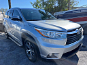 2016 Toyota Highlander XLE at 10th Avenue Motors