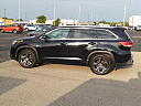Thumbnail image of 2019 Toyota Highlander at Serra Buick Gmc Champaign