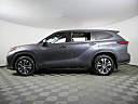 2021 Toyota Highlander Hybrid XLE at Inver Grove Toyota