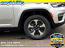 Thumbnail image of 2024 Jeep Grand Cherokee at East Hills Chrysler Jeep Dodge