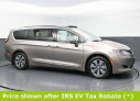 Thumbnail image of 2018 Chrysler Pacifica Hybrid at Car Vision Inc.