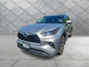 2021 Toyota Highlander Hybrid XLE at Maxon Hyundai Inc.