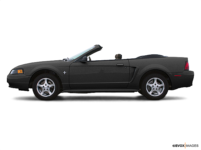 Image of 2001 Ford Mustang GT Deluxe 2dr Convertible
