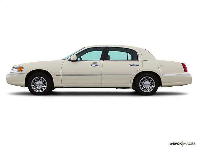 Image of 2002 Lincoln Town Car Cartier L 4dr Sedan